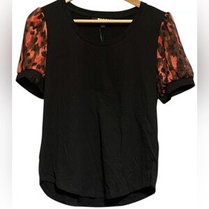 DKNY WOMANS CUTE BLACK BLOUSE WITH PRETTY SLEEVES SIZE SMALL NWT